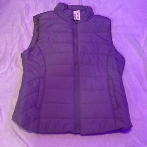never worn purple zip up puffy vest from Aeropostale